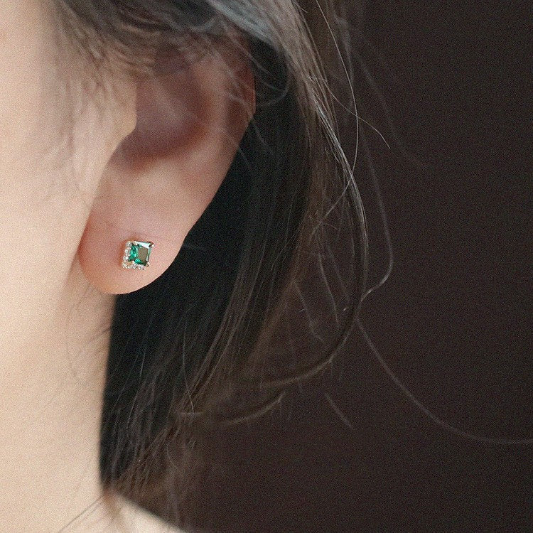 Dainty V-Shape Emerald Earrings, Gold Small Emerald Stud Earrings, Minimalist Green CZ Earrings, Helix Earring, Perfect Gifts for Her, GE82