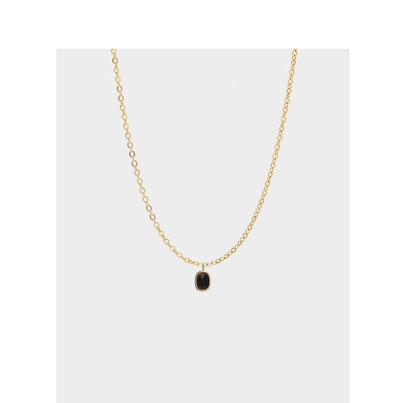 Dainty Gold Vermeil Oval Black Onyx Necklace, Gold Black Onyx Pendant, Black Onyx Choker, Stackable Onyx Necklace, Gift for her, GN61