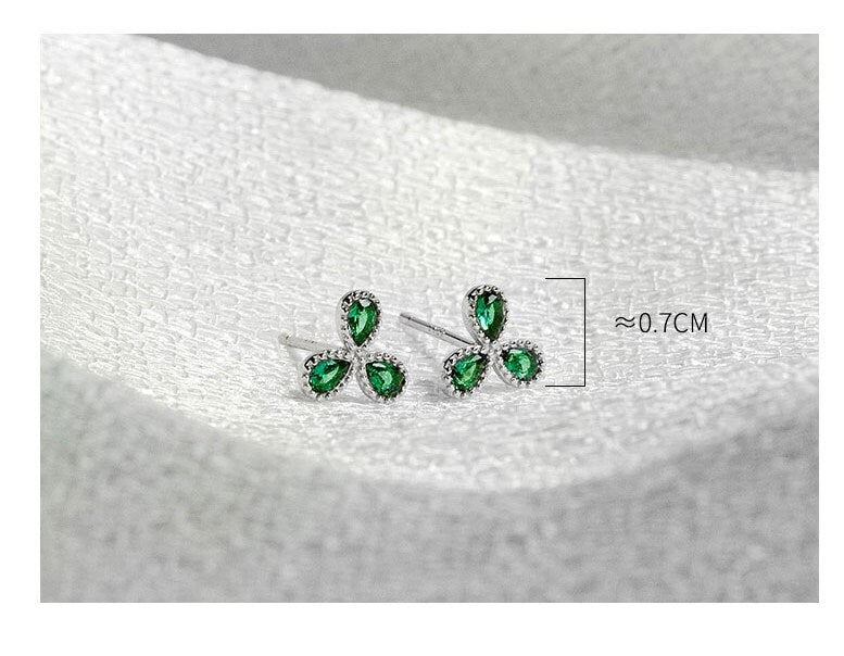 Dainty Clover Emerald CZ Earrings, 925 Silver Lucky Flower Earrings, Gold Emerald Flower Studs, Minimalist Flower Stud, Gift for her, GE13