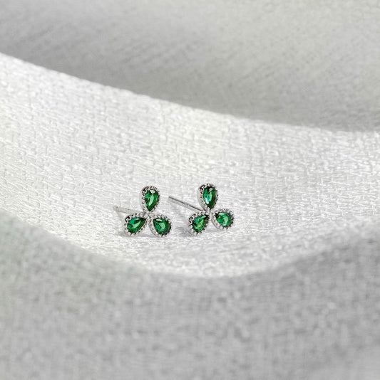 Dainty Clover Emerald CZ Earrings, 925 Silver Lucky Flower Earrings, Gold Emerald Flower Studs, Minimalist Flower Stud, Gift for her, GE13