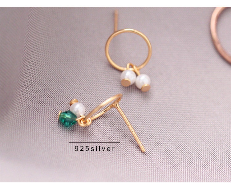 Asymmetrical emerald CZ and shell pearl earrings, Emerald Crystal Mismatched Earrings, Dainty Sterling Silver Earrings, Gifts for her, GE07