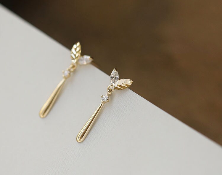 14k Solid Gold dainty Leaves Drop Earrings, Solid Gold Leaf Dangle Earring, Timeless solid gold drop earrings, Perfect for Everyday, Gifts