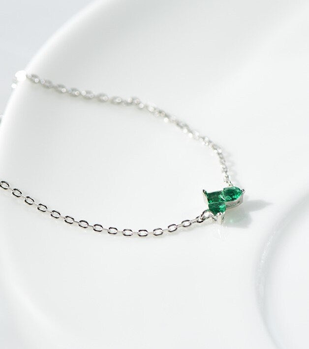 Dainty Emerald Heart Necklace, 14k White Gold Vermeil Emerald Green Necklace, Emerald Silver Choker, Three Green CZ join to Heart Shape GN03