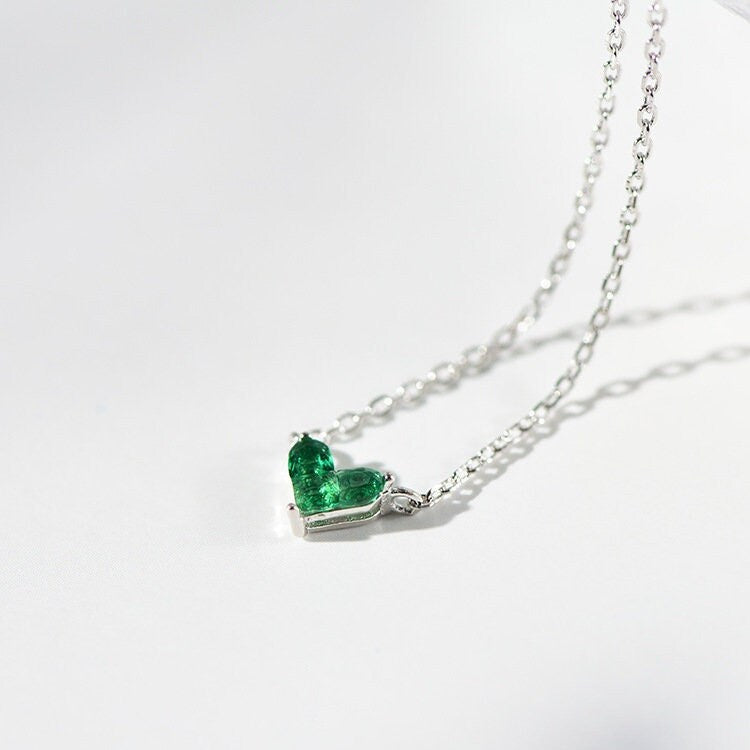 Dainty Emerald Heart Necklace, 14k White Gold Vermeil Emerald Green Necklace, Emerald Silver Choker, Three Green CZ join to Heart Shape GN03