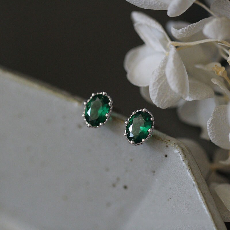 Sterling Silver Oval Emerald CZ Stud Earrings, Dainty Oval Green CZ Earrings, Gold Oval Emerald Earrings, Minimalist, Gifts for Her, GE15