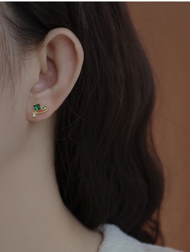 14k Gold Vermeil Fireflies Emerald CZ Stud Earrings, Sparkly Star & Fireflies Emerald CZ Earrings, Unique Design, Gift for her, GE18