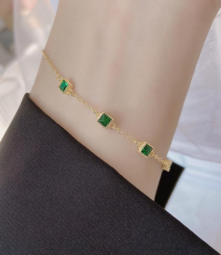 Dainty Square Emerald CZ Bracelet, 14k Gold Vermeil Emerald Charm Bracelets, Minimalist Emerald Bracelet, Gift for her, GB01