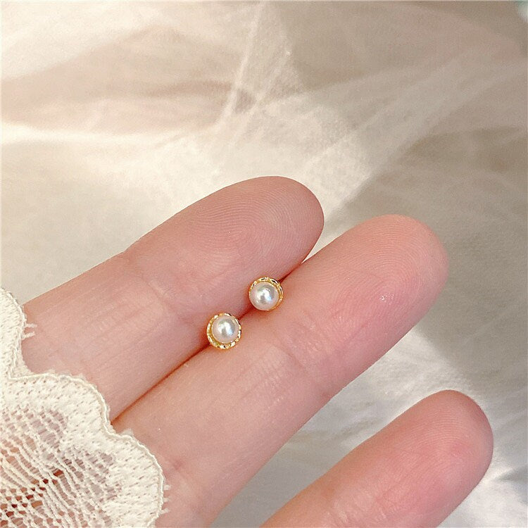 14k Gold Vermeil Tiny Pearl Screw Back Earrings, Dainty Simulated Pearl Earrings, Minimalist Small Pearl Earrings, Gift for her, GE91