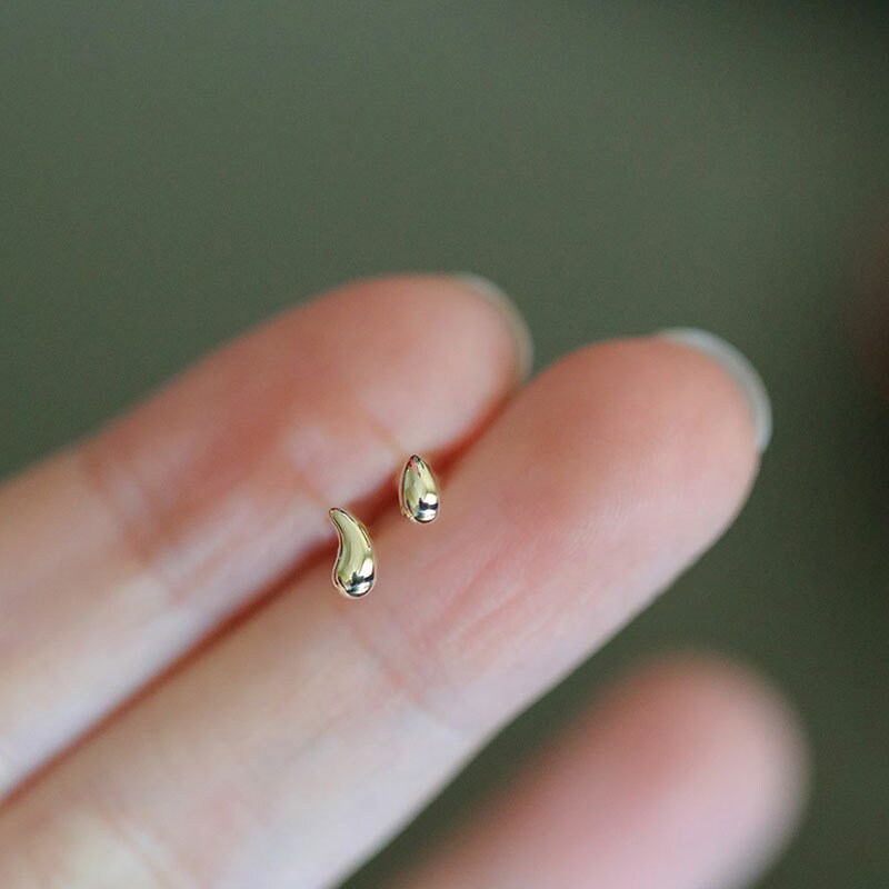 14k Gold Vermeil Waterdrop & Rice-shaped Mismatched Earrings, Teardrop and Grain Rice Earrings, Minimalist Gold Earrings, Gift for Her, GE94