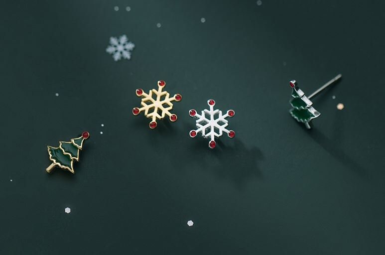 925 Silver Christmas Tree Earrings, Dainty Snowflake & Christmas Tree Earrings, Mismatched Christmas Earring, Tree/Snowflake Earrings, GE123