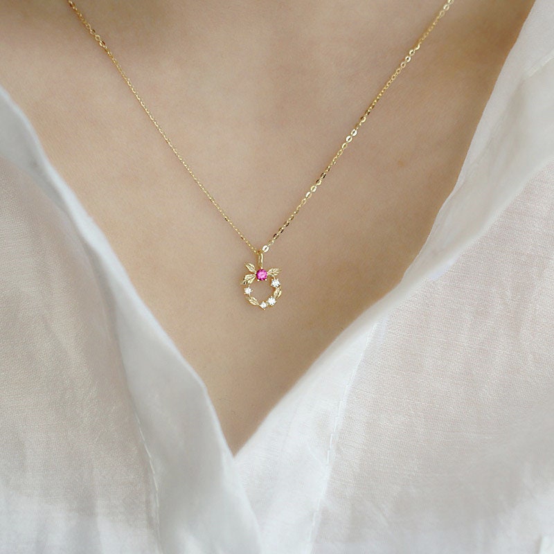 Dainty Gold Small Wreath Necklace, Ruby CZ Wreath Pendant, Gold Leaf Wreath Necklace, Minimalist Necklace, Women Necklace, Gift for her GN53