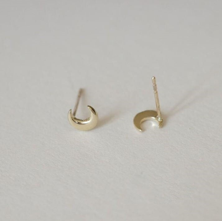 Tiny Crescent Moon Earrings, 925 Silver Moon Studs, Baby Moon Earrings, 14K Gold Vermeil Moon Earrings, Helix Moon Studs, Minimalist, GE135