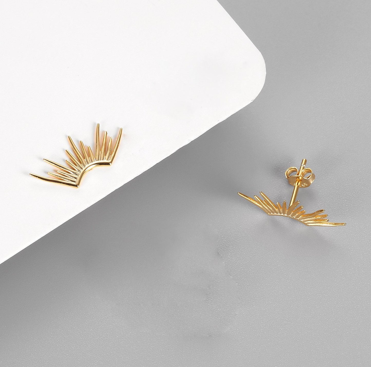 Dainty Gold Half Sunburst Stud Earrings, Boho Sunburst Earrings, Half Sun Light Ray Earring, Minimalist Sun Studs, Holiday Gift, GE155