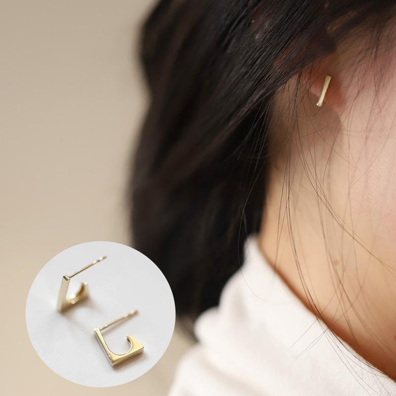 Gold L-Shaped Earrings, Dainty Geometry Earrings, Letter Earrings, Minimalist Gold Earring, Gift for her, Perfect for everyday, GE136