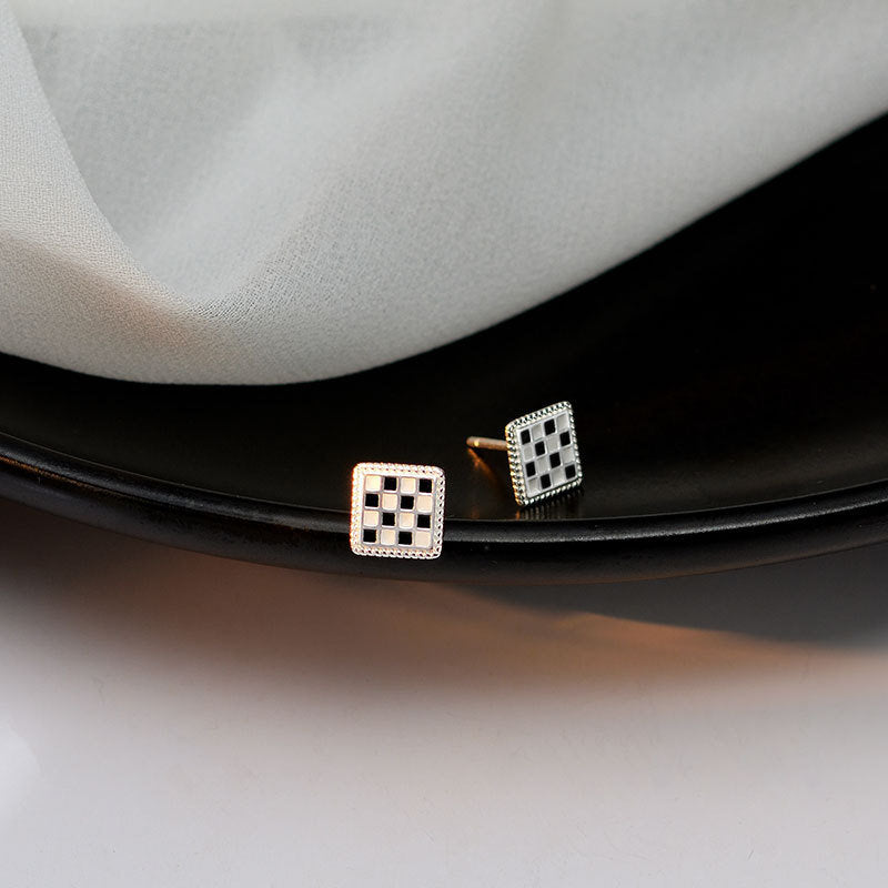 S925 Silver Checkerboard Stud Earrings, Black White Checkerboard Earrings, Diamond Shape Earring, Heart Shape Earrings, Minimalist, GE163