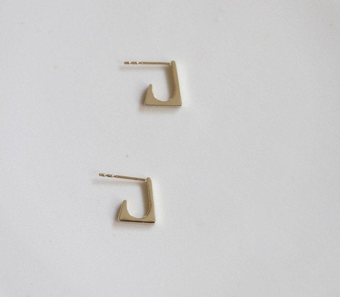 Gold L-Shaped Earrings, Dainty Geometry Earrings, Letter Earrings, Minimalist Gold Earring, Gift for her, Perfect for everyday, GE136