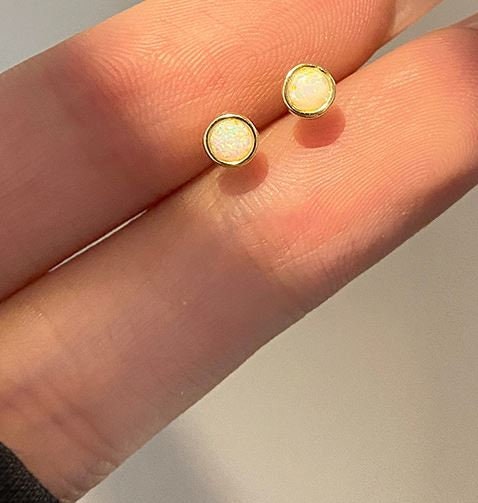 Tiny Gold Opal Stud Earrings, Dainty S925 Silver Opal Earrings, Helix/Tragus Earrings, Minimalist Gold Opal Studs, Gift for her, GE181