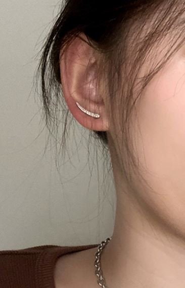 Sterling Silver Geometry Climb Earrings, S925 Silver Triangle-shaped Ear Climbers, Dainty Bump Surface Ear Crawler, Gift for her, GE196