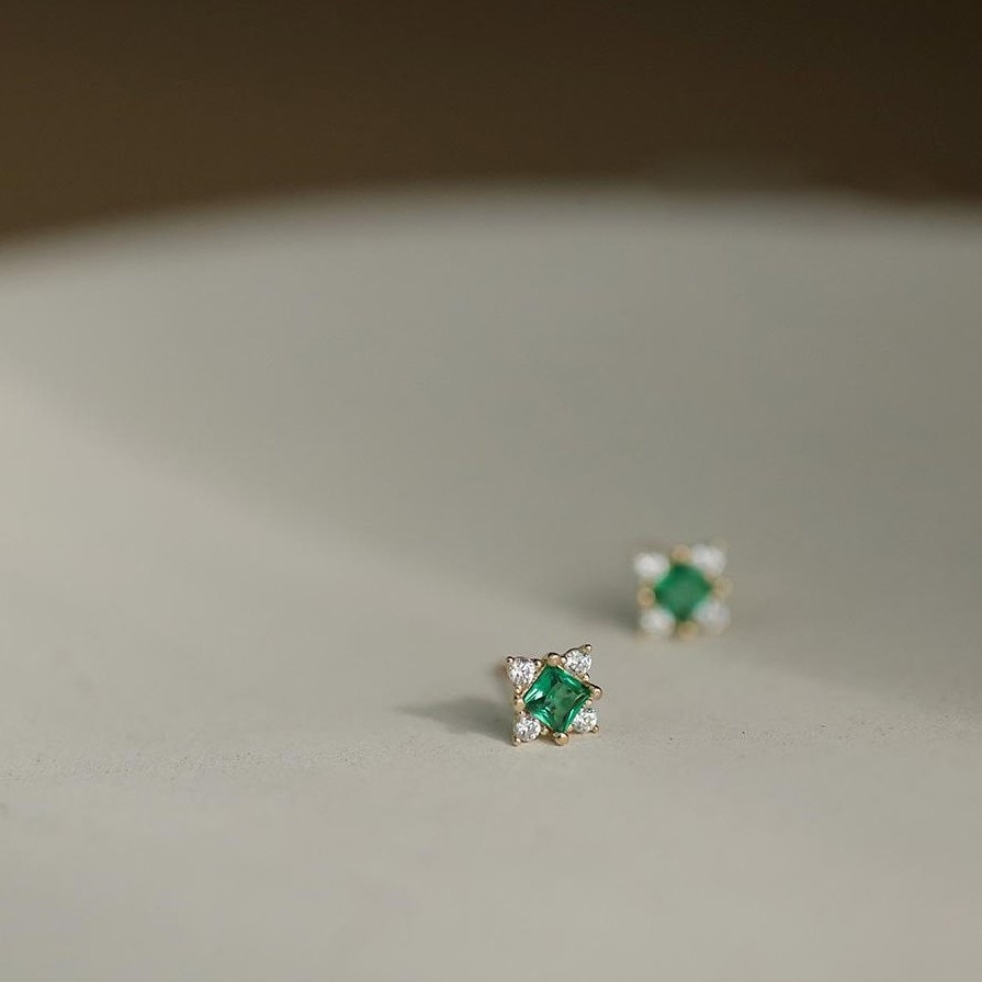 Dainty Emerald CZ Stud Earrings, Gold Emerald Earrings, Square Emerald Green Studs, Minimalist Green Earring, Gift for her, GE215