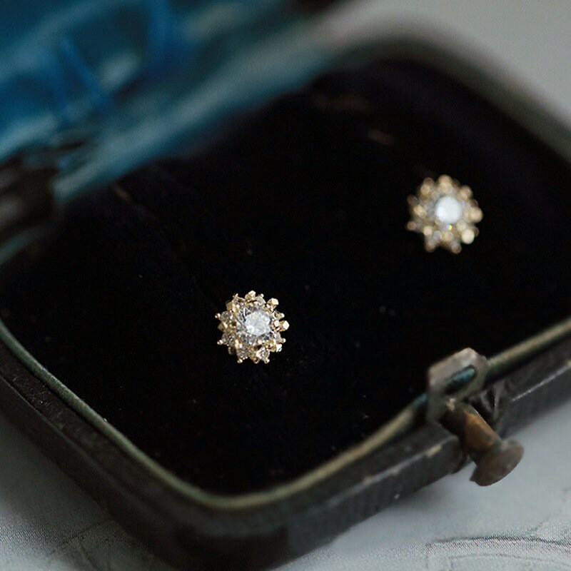 14k Gold Vermeil Diamond CZ Tiny Sunburst Earrings, Sparkly CZ Sun Earrings, Gold Sunburst Studs, Minimalist Earring, Gift for her, GE241