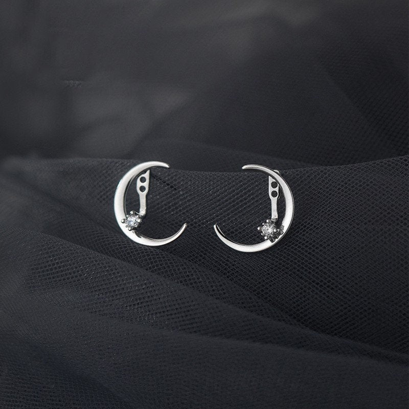 925 Silver Crescent Moon Jacket Earrings, Moon Ear Jacket Earrings, Minimalist Moon Earring, Dainty Jewels, Gift for her, GE263