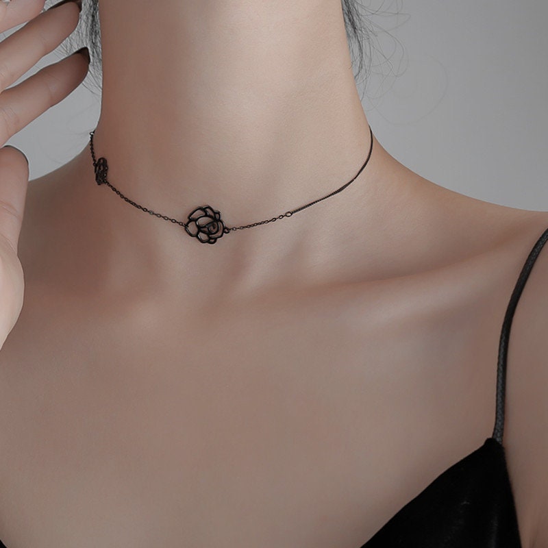 Black Gold Rose Necklace, Dainty Black Rose Choker Necklace, Black Flower Necklace, Black Rose Necklace, Minimalist, Gift for her, GN86