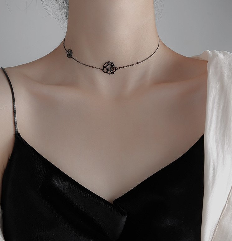 Black Gold Rose Necklace, Dainty Black Rose Choker Necklace, Black Flower Necklace, Black Rose Necklace, Minimalist, Gift for her, GN86