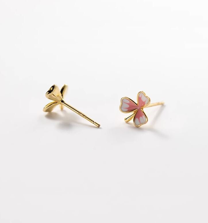 Gold Pink Flower Stud Earrings, Gold Clover Earring, Minimalist Enamel Flower Earrings, Dainty Plant Earrings, Perfect Gift for her, GE277