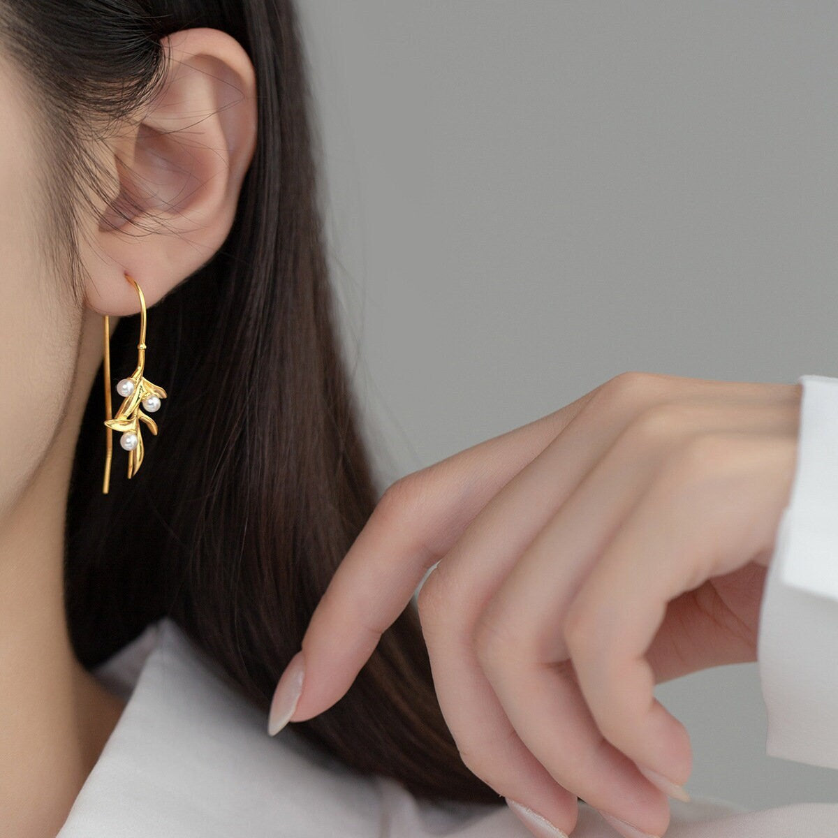 14k Gold Vermeil Leaf Hook Earrings, Dainty Pearl Leaf Drop & Dangle Earrings, Pearl Leaf Hook Earrings, Perfect Gift for her, GE279