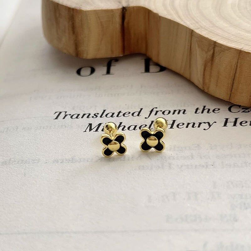 20G Dainty Gold Flower Screw Back Earrings, Enamel Black Flower Earrings, Helix/Tragus Earring, Minimalist Floral Studs, Gift for her, GE280