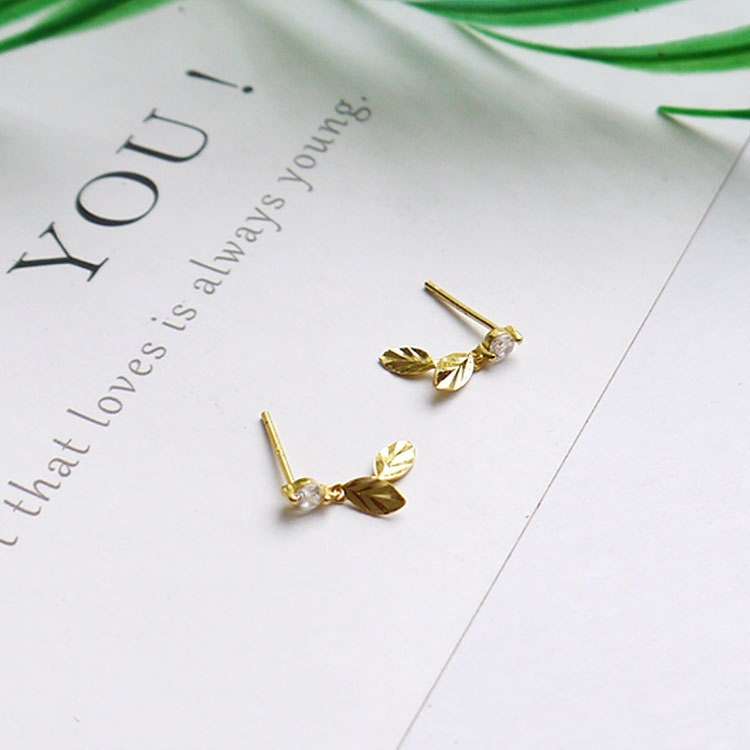 14k Solid Gold Leaf Drop Earrings, Solid Gold CZ Leaf Earring, Minimalist Gold Plant earrings, Perfect for Everyday, Gift for her,GKE11