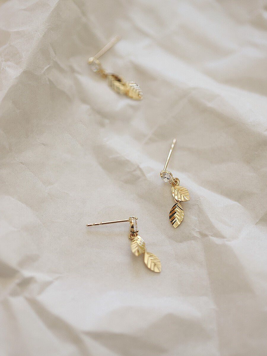 14k Solid Gold Leaf Drop Earrings, Solid Gold CZ Leaf Earring, Minimalist Gold Plant earrings, Perfect for Everyday, Gift for her,GKE11