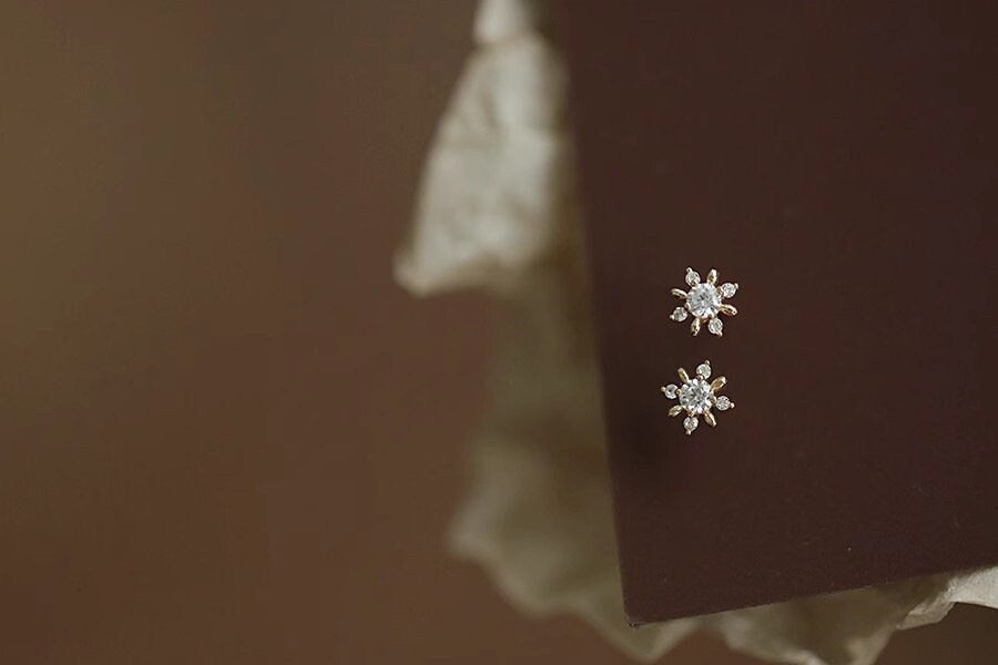 Gold Tiny Sun Stud Earrings, 925 Silver Small Snowflake Earrings, Helix Earrings, Minimalist Cross Snowflake Earring, Gift for her, GE300