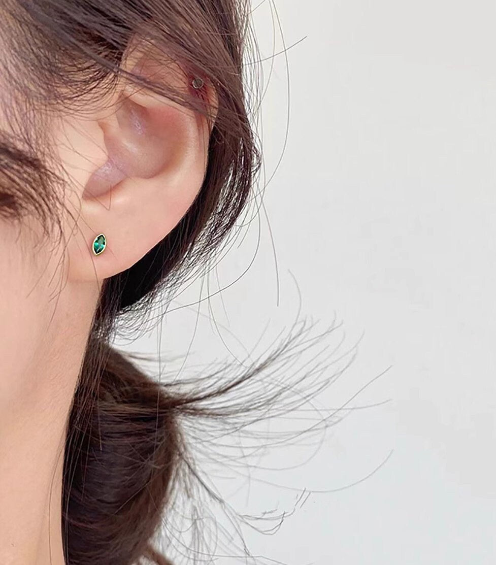 Gold Marquise cz Stud Earrings, Marquise Emerald CZ Earrings, Clear CZ Earring, Minimalist Green CZ Studs, Helix Earrings Gift for her GE299