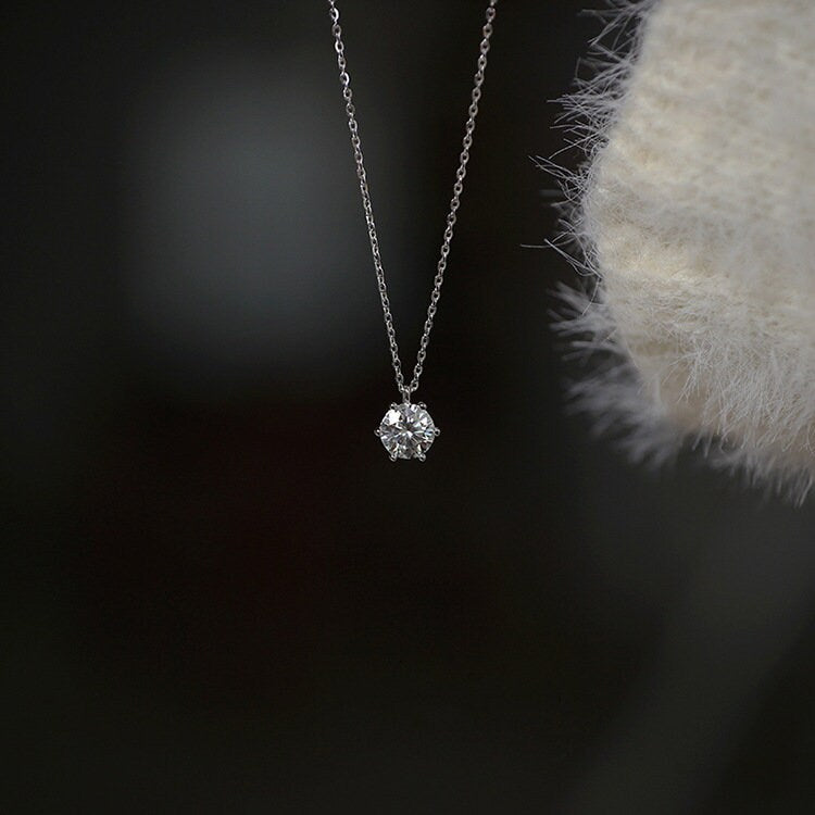 925 Sterling Silver Round Cut CZ Necklace, Silver Six-paw Holder CZ Pendant, Tiny CZ Diamond Necklace, Minimalist, Gift for her, GN101